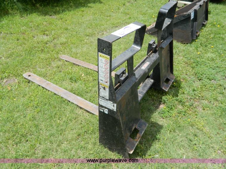 image for item J8904 Skid steer pallet forks