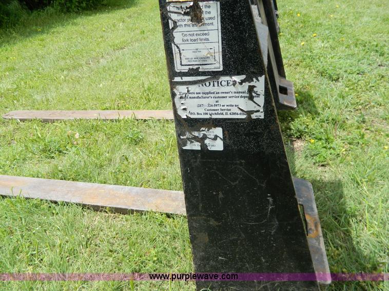 image for item J8904 Skid steer pallet forks