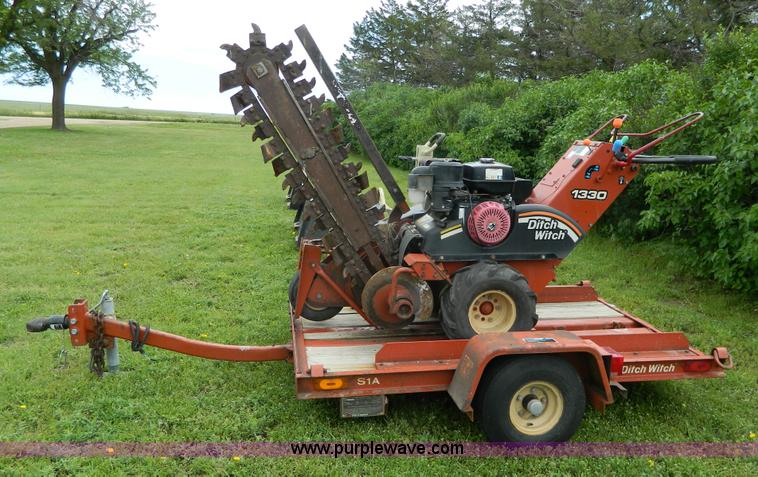image for item J8907 2005 Ditch Witch 1330 trencher and trailer