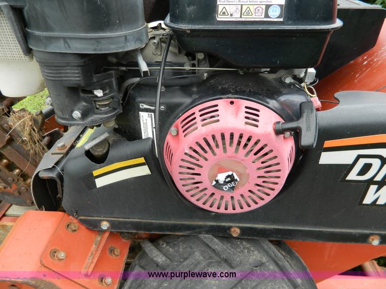 image for item J8907 2005 Ditch Witch 1330 trencher and trailer