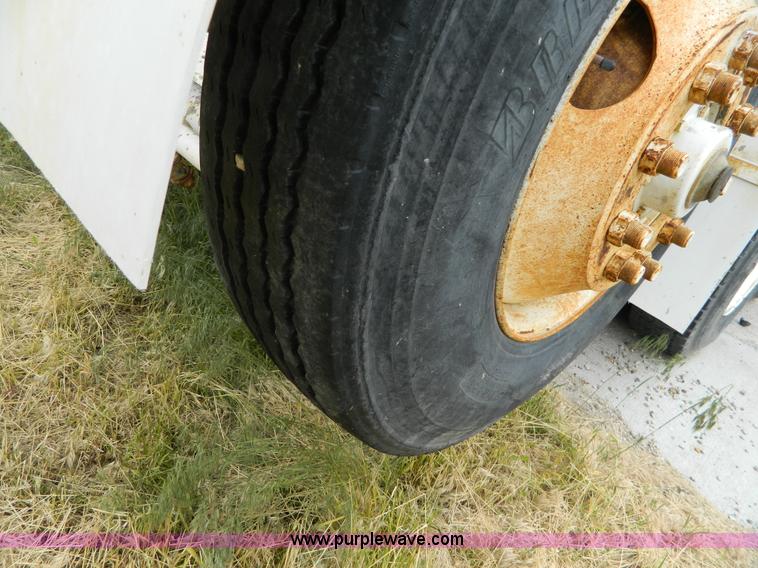 image for item J8910 1985 Mack RS688L ready mix truck