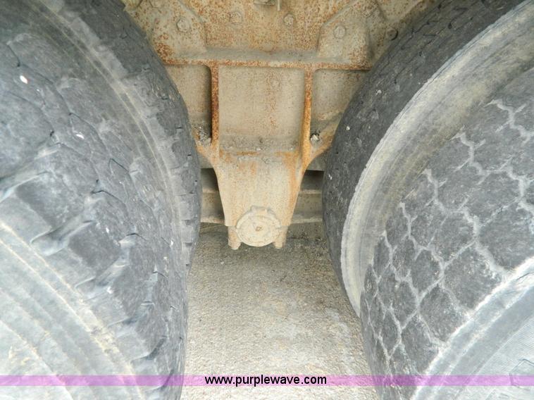 image for item J8910 1985 Mack RS688L ready mix truck