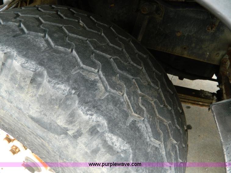 image for item J8910 1985 Mack RS688L ready mix truck