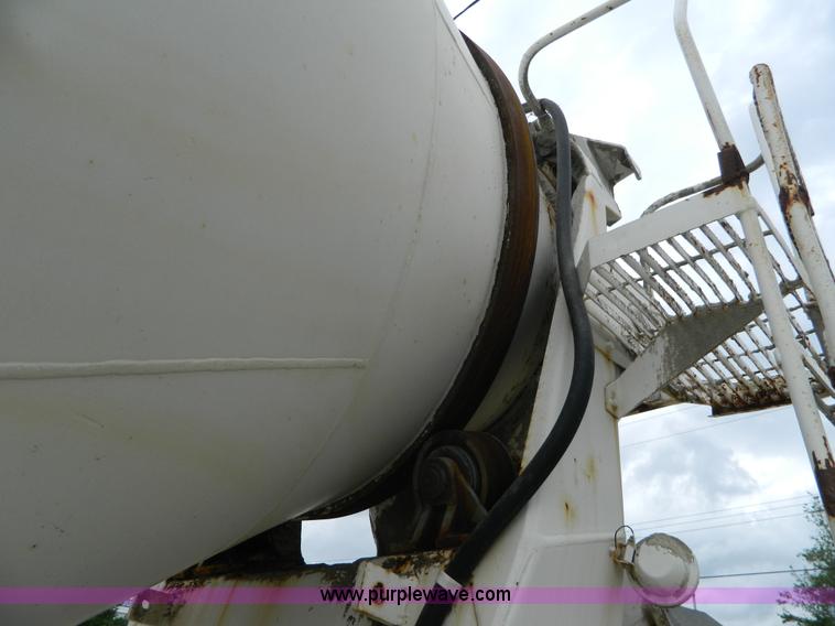 image for item J8910 1985 Mack RS688L ready mix truck