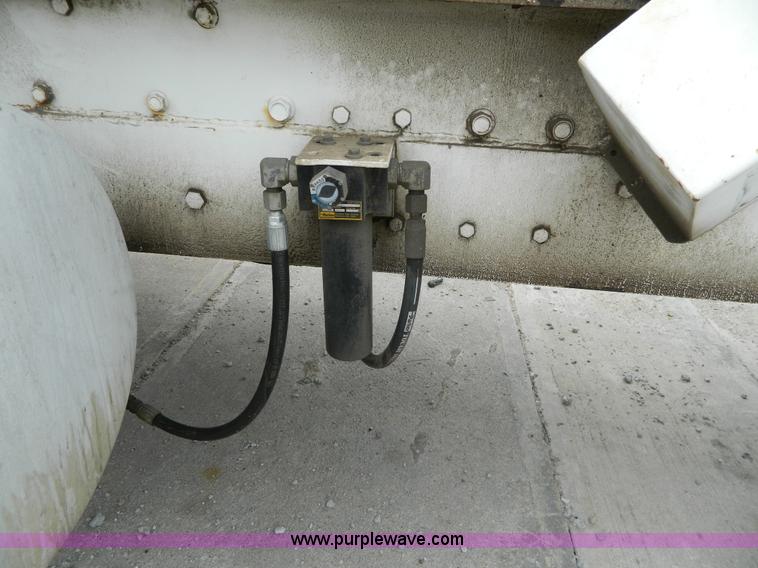 image for item J8910 1985 Mack RS688L ready mix truck