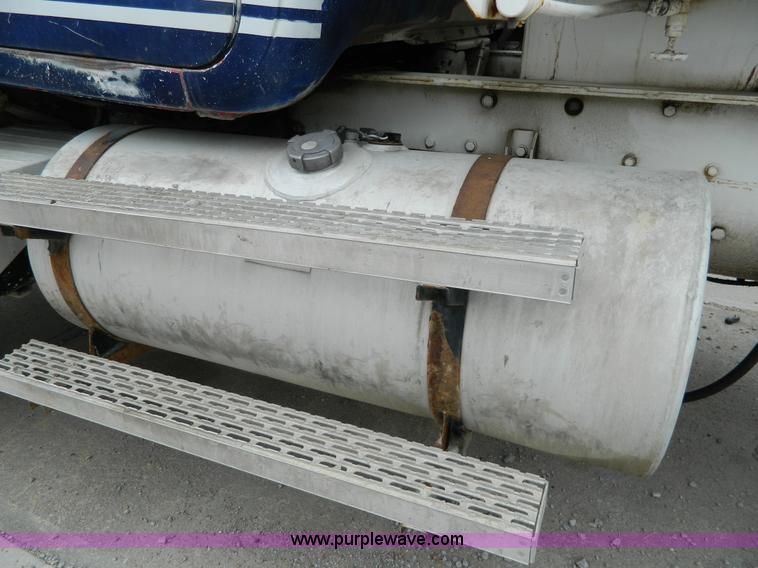 image for item J8910 1985 Mack RS688L ready mix truck