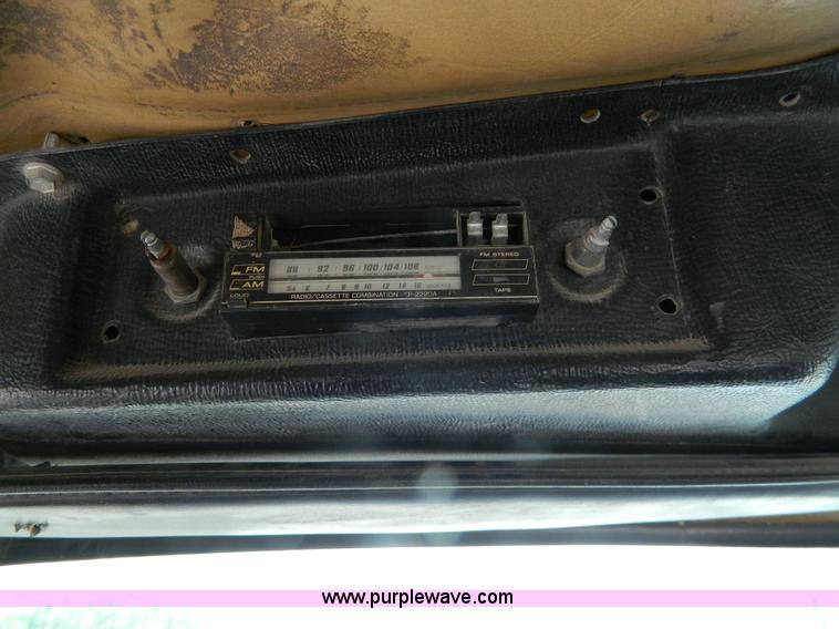 image for item J8910 1985 Mack RS688L ready mix truck