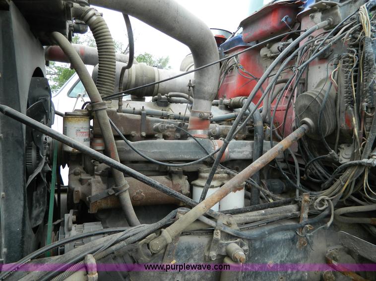 image for item J8910 1985 Mack RS688L ready mix truck