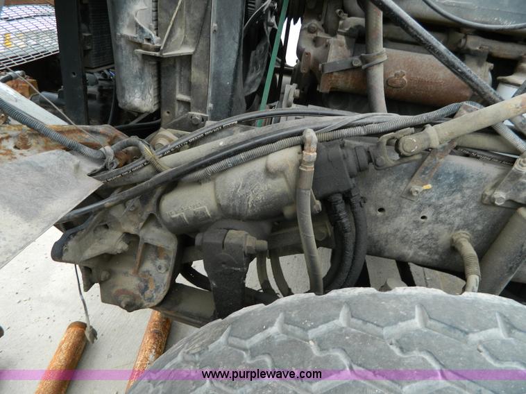 image for item J8910 1985 Mack RS688L ready mix truck