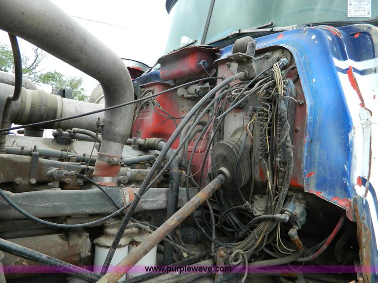 image for item J8910 1985 Mack RS688L ready mix truck