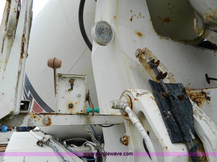 image for item J8910 1985 Mack RS688L ready mix truck