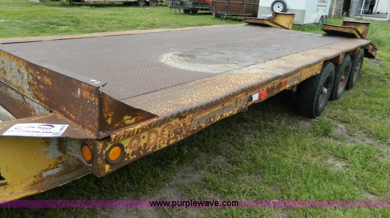 image for item J8912 1985 Eager Beaver equipment trailer
