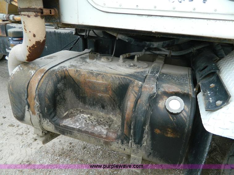 image for item J8915 1978 International Paystar 5000 ready mix truck