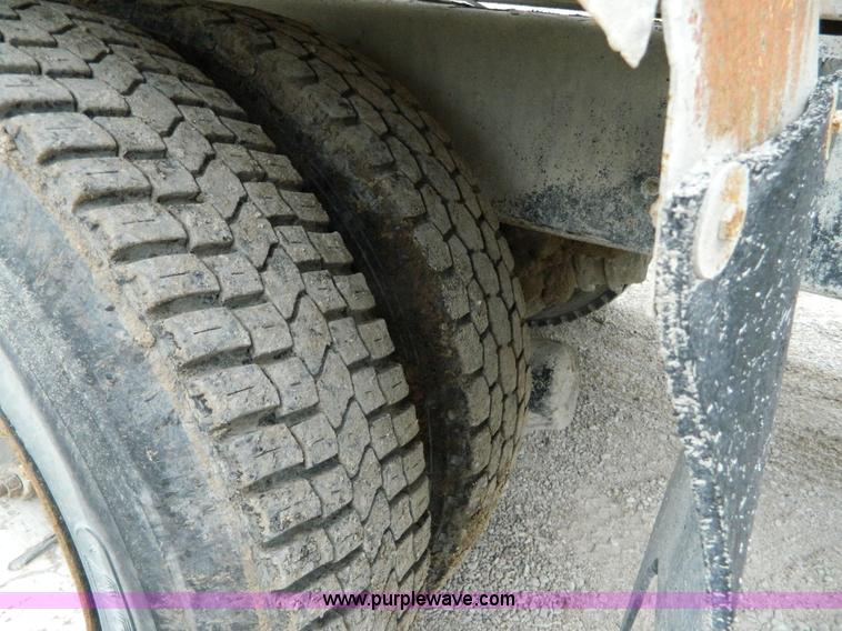 image for item J8915 1978 International Paystar 5000 ready mix truck