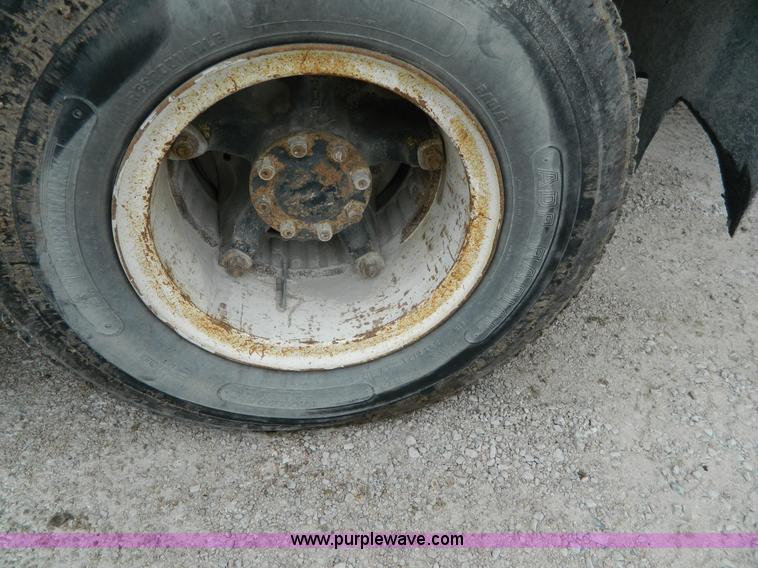 image for item J8915 1978 International Paystar 5000 ready mix truck