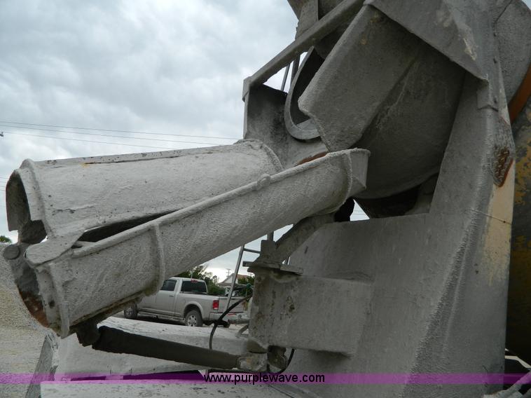 image for item J8915 1978 International Paystar 5000 ready mix truck