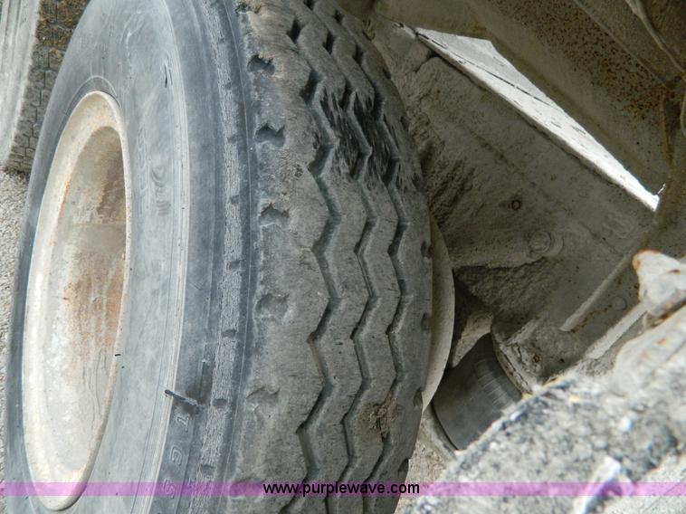 image for item J8915 1978 International Paystar 5000 ready mix truck