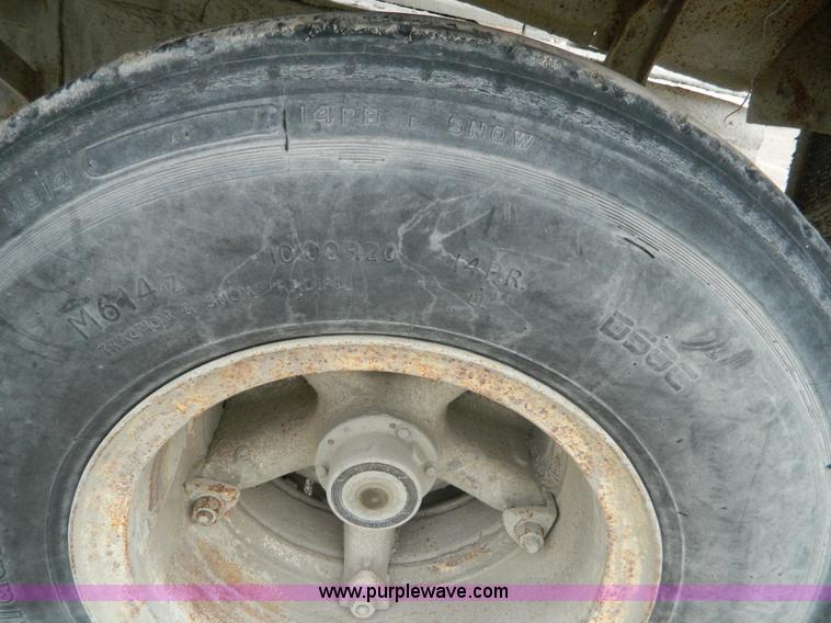 image for item J8915 1978 International Paystar 5000 ready mix truck