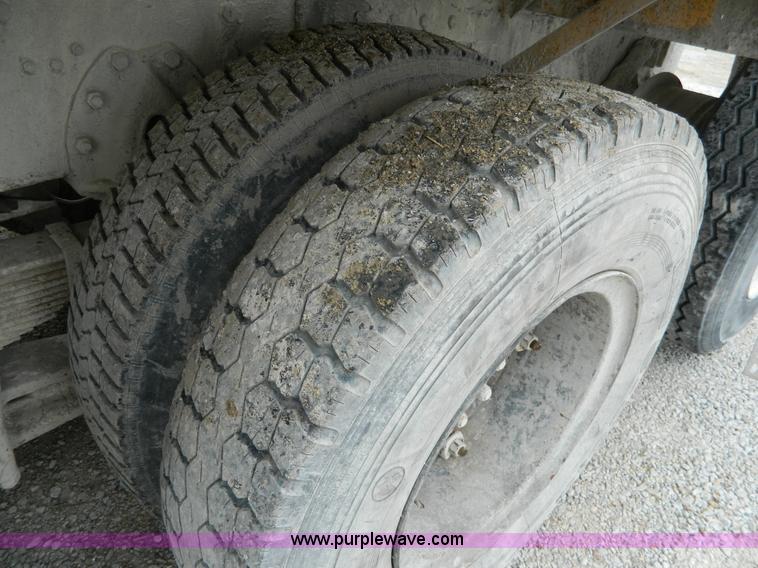 image for item J8915 1978 International Paystar 5000 ready mix truck