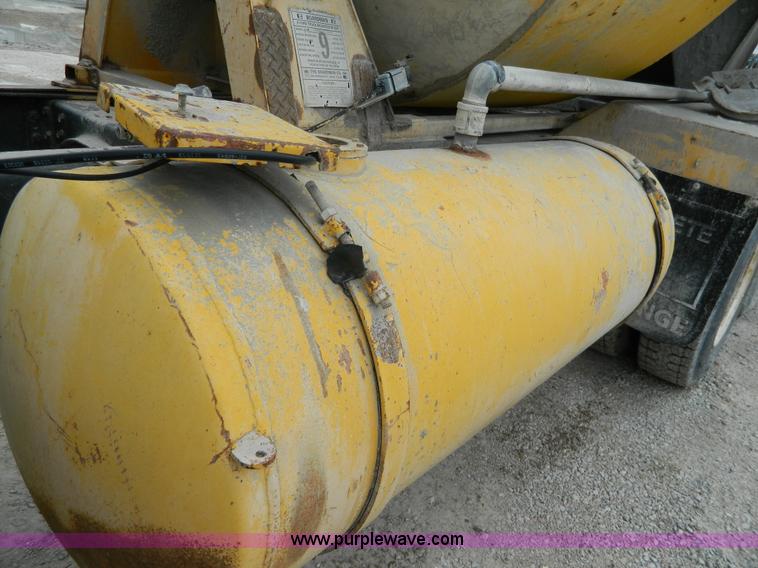 image for item J8915 1978 International Paystar 5000 ready mix truck