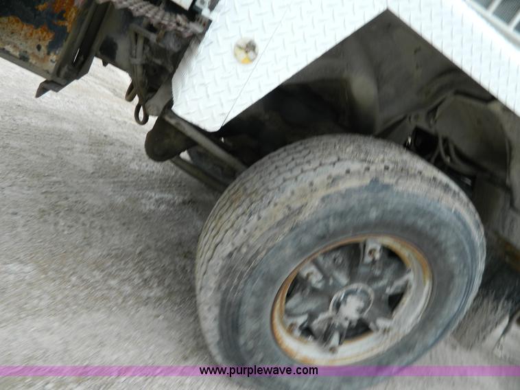 image for item J8915 1978 International Paystar 5000 ready mix truck