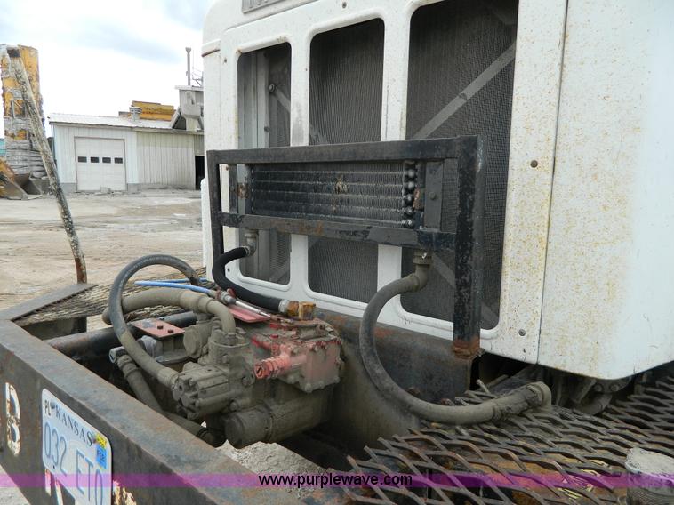 image for item J8915 1978 International Paystar 5000 ready mix truck