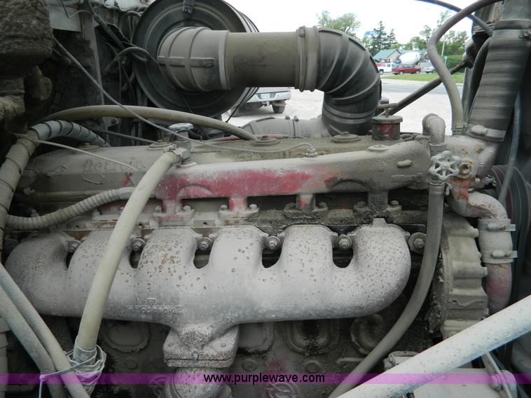 image for item J8915 1978 International Paystar 5000 ready mix truck