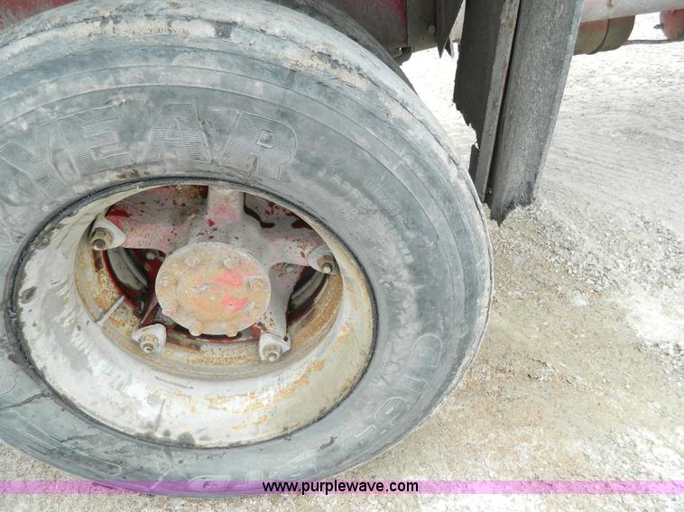 image for item J8916 1989 Peterbilt 357 ready mix truck