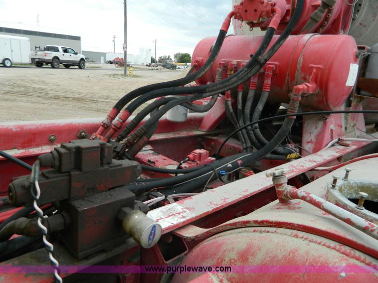 image for item J8916 1989 Peterbilt 357 ready mix truck