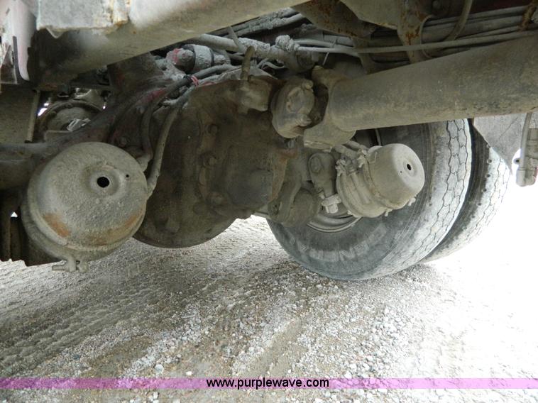 image for item J8916 1989 Peterbilt 357 ready mix truck