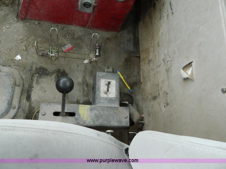 image for item J8916 1989 Peterbilt 357 ready mix truck