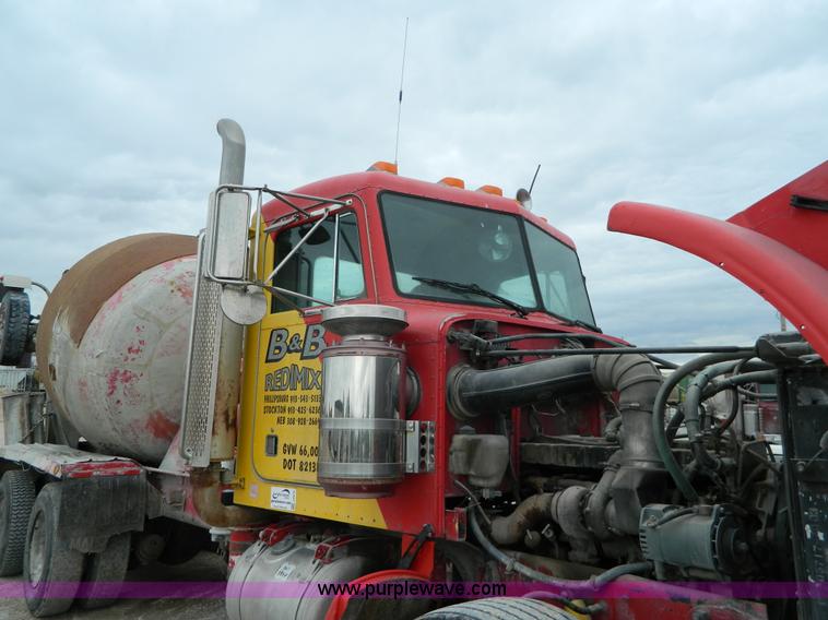 image for item J8916 1989 Peterbilt 357 ready mix truck