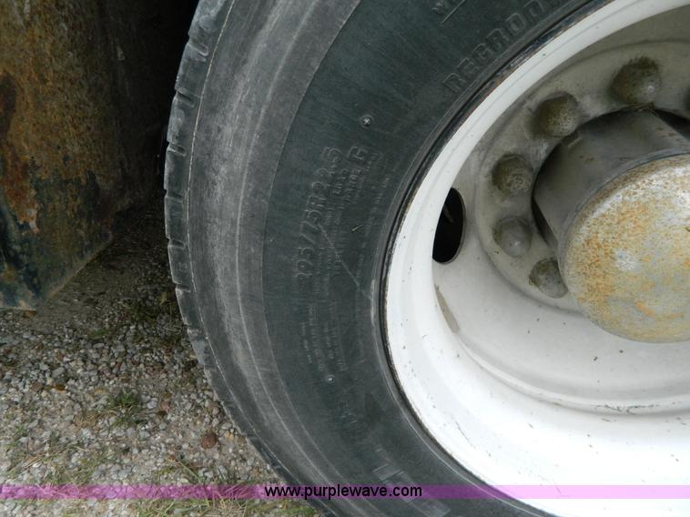 image for item J8917 1991 GMC TopKick service truck