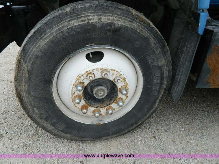 image for item J8917 1991 GMC TopKick service truck