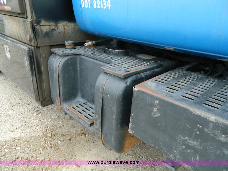 image for item J8917 1991 GMC TopKick service truck