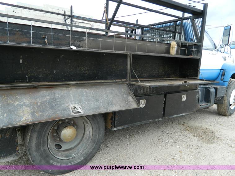 image for item J8917 1991 GMC TopKick service truck