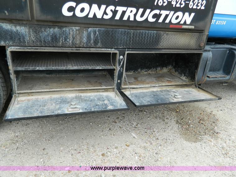 image for item J8917 1991 GMC TopKick service truck