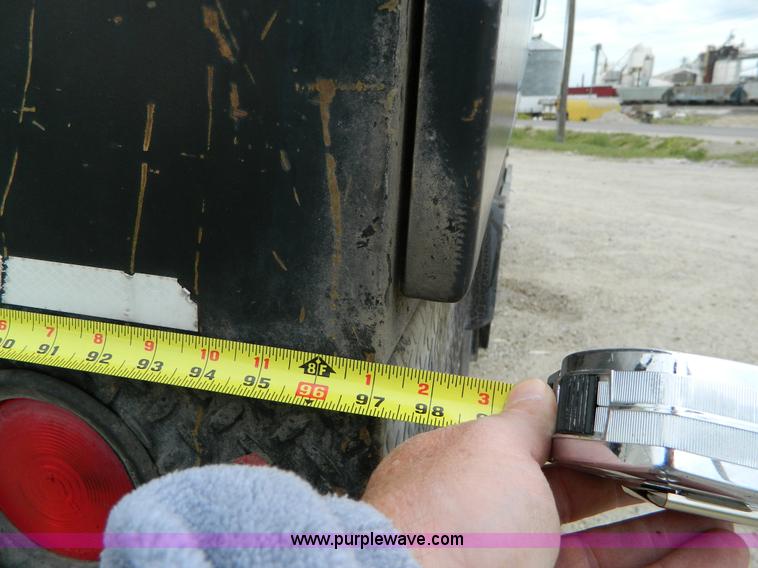 image for item J8917 1991 GMC TopKick service truck