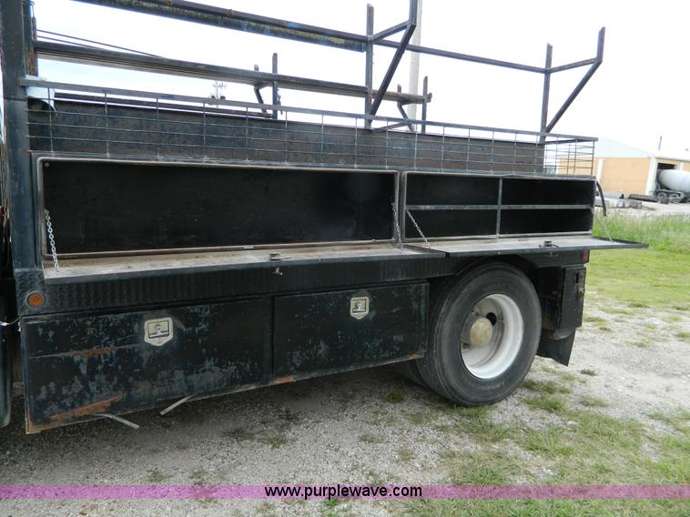 image for item J8917 1991 GMC TopKick service truck