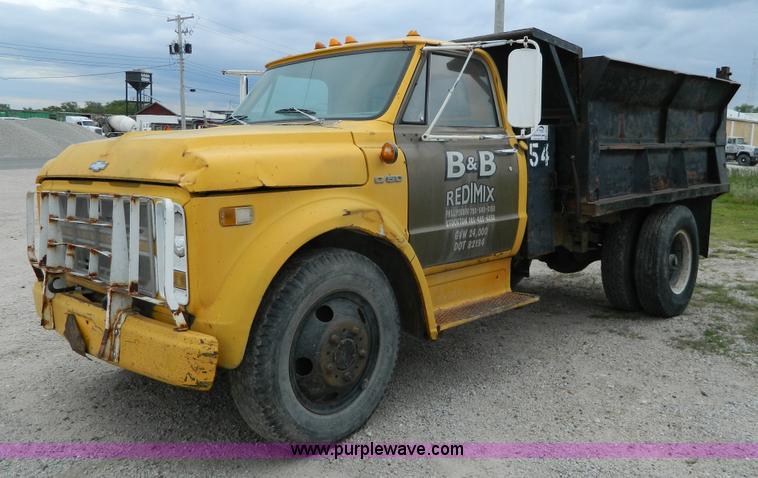image for item J8918 1972 Chevrolet C50 dump truck