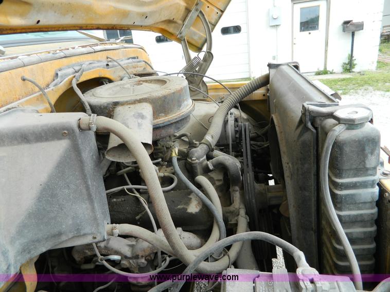 image for item J8918 1972 Chevrolet C50 dump truck