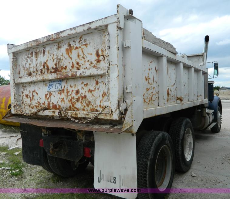 image for item J8920 1977 Kenworth W900A dump truck