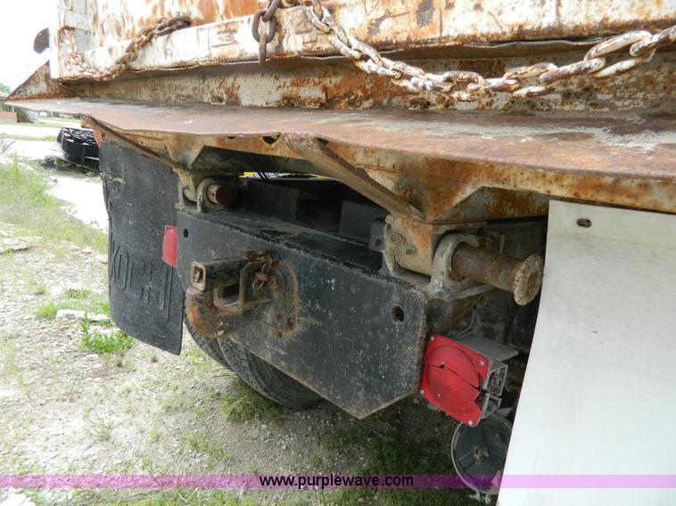 image for item J8920 1977 Kenworth W900A dump truck