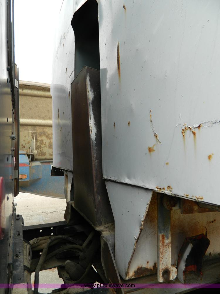 image for item J8920 1977 Kenworth W900A dump truck