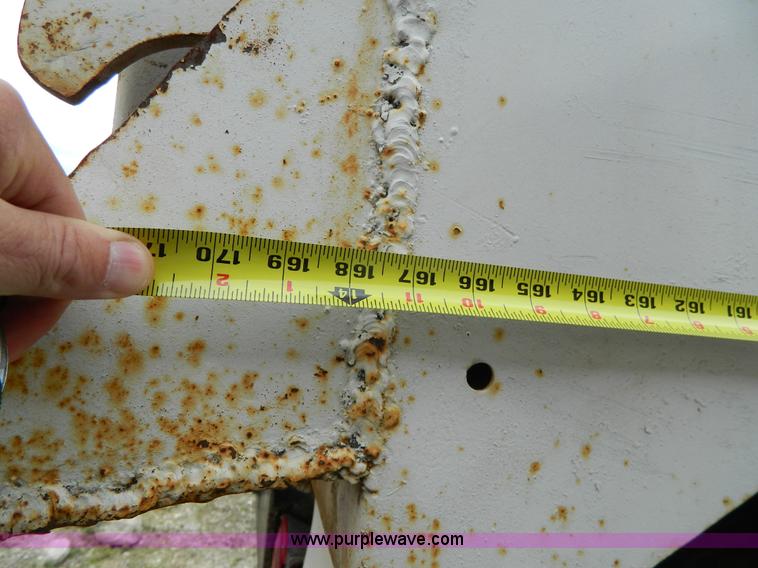 image for item J8920 1977 Kenworth W900A dump truck