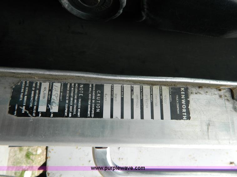 image for item J8920 1977 Kenworth W900A dump truck