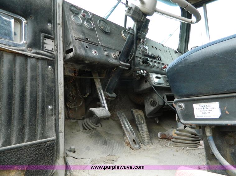 image for item J8920 1977 Kenworth W900A dump truck