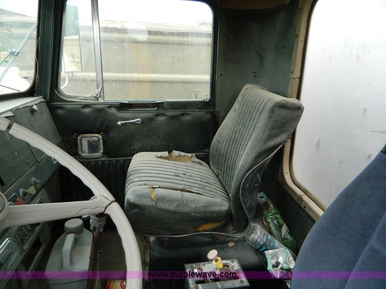 image for item J8920 1977 Kenworth W900A dump truck