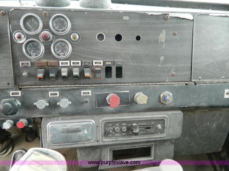 image for item J8920 1977 Kenworth W900A dump truck