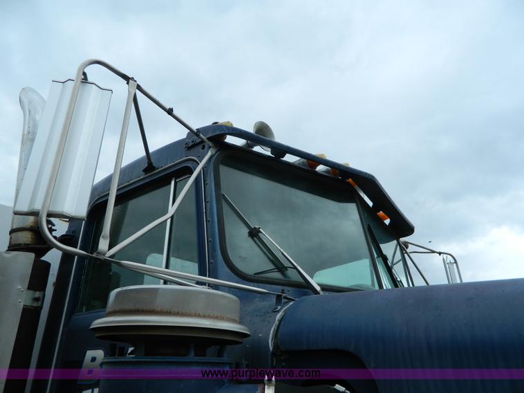 image for item J8920 1977 Kenworth W900A dump truck